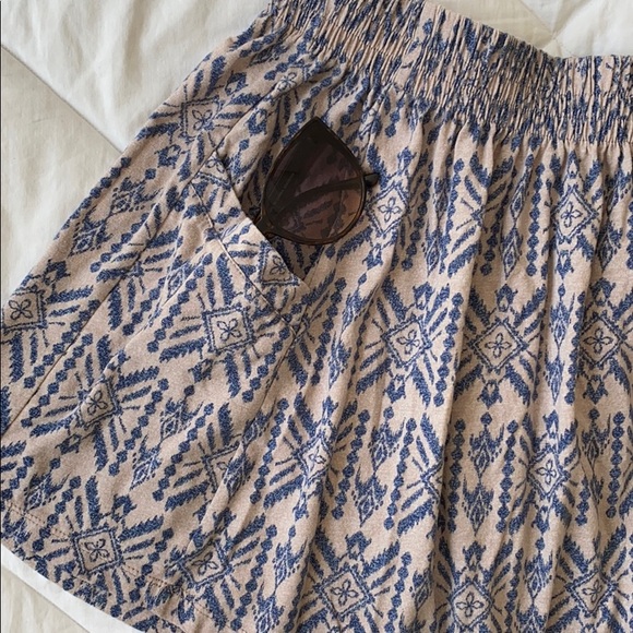 Forever 21 Skirt w/ Pockets - Picture 3 of 7